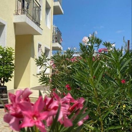 Byala Friendy Sea Apartaments Εξωτερικό φωτογραφία