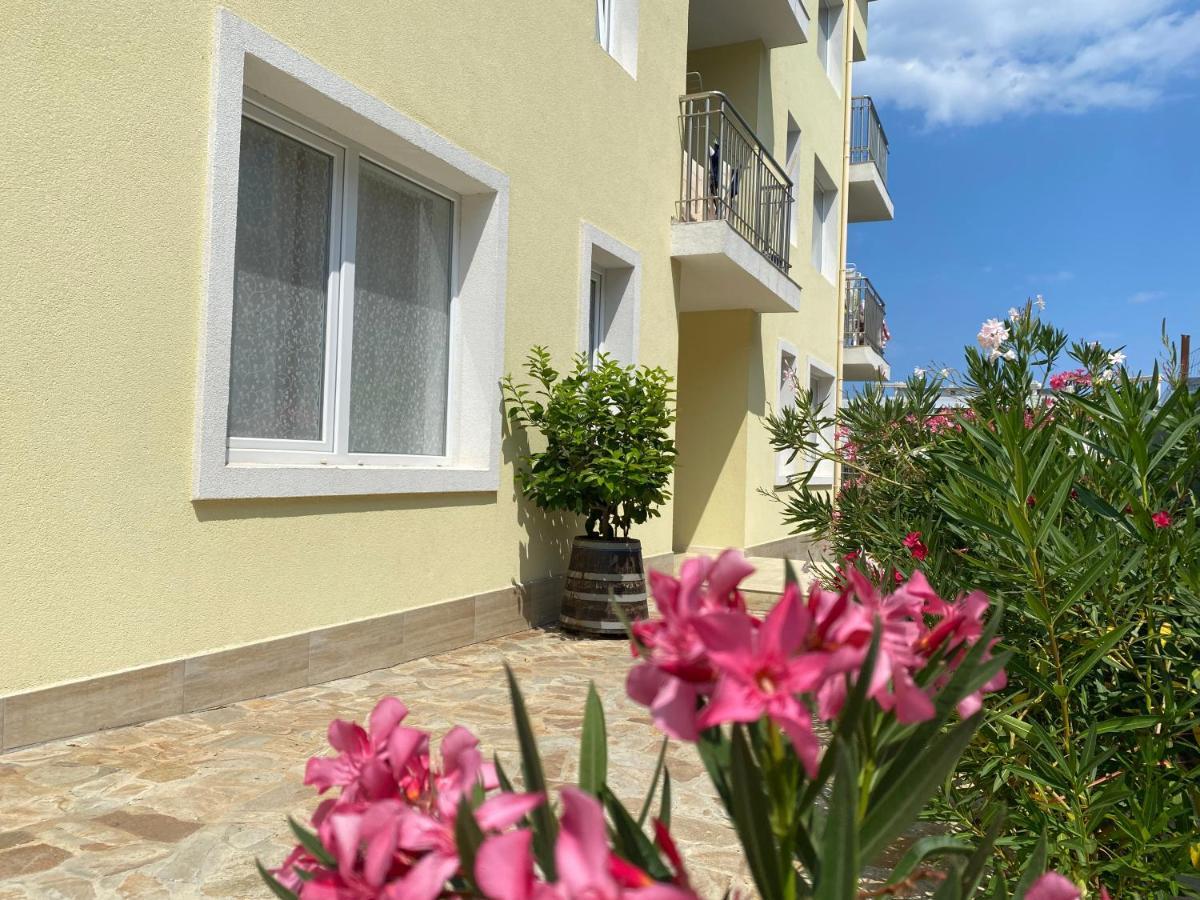 Byala Friendy Sea Apartaments Εξωτερικό φωτογραφία